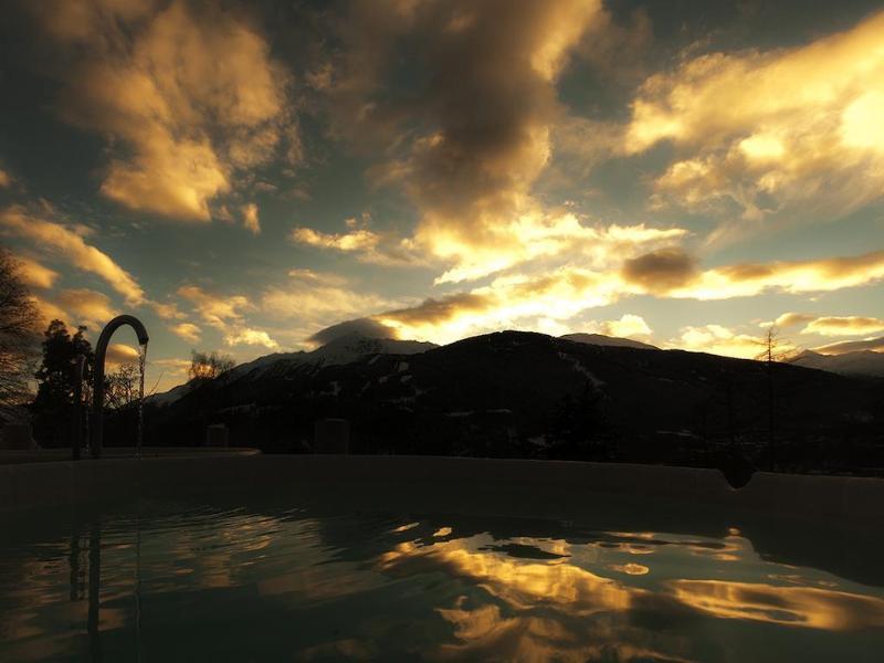 QC Terme Grand Hotel Bagni Nuovi Bormio Esterno foto Sunset over the lake
