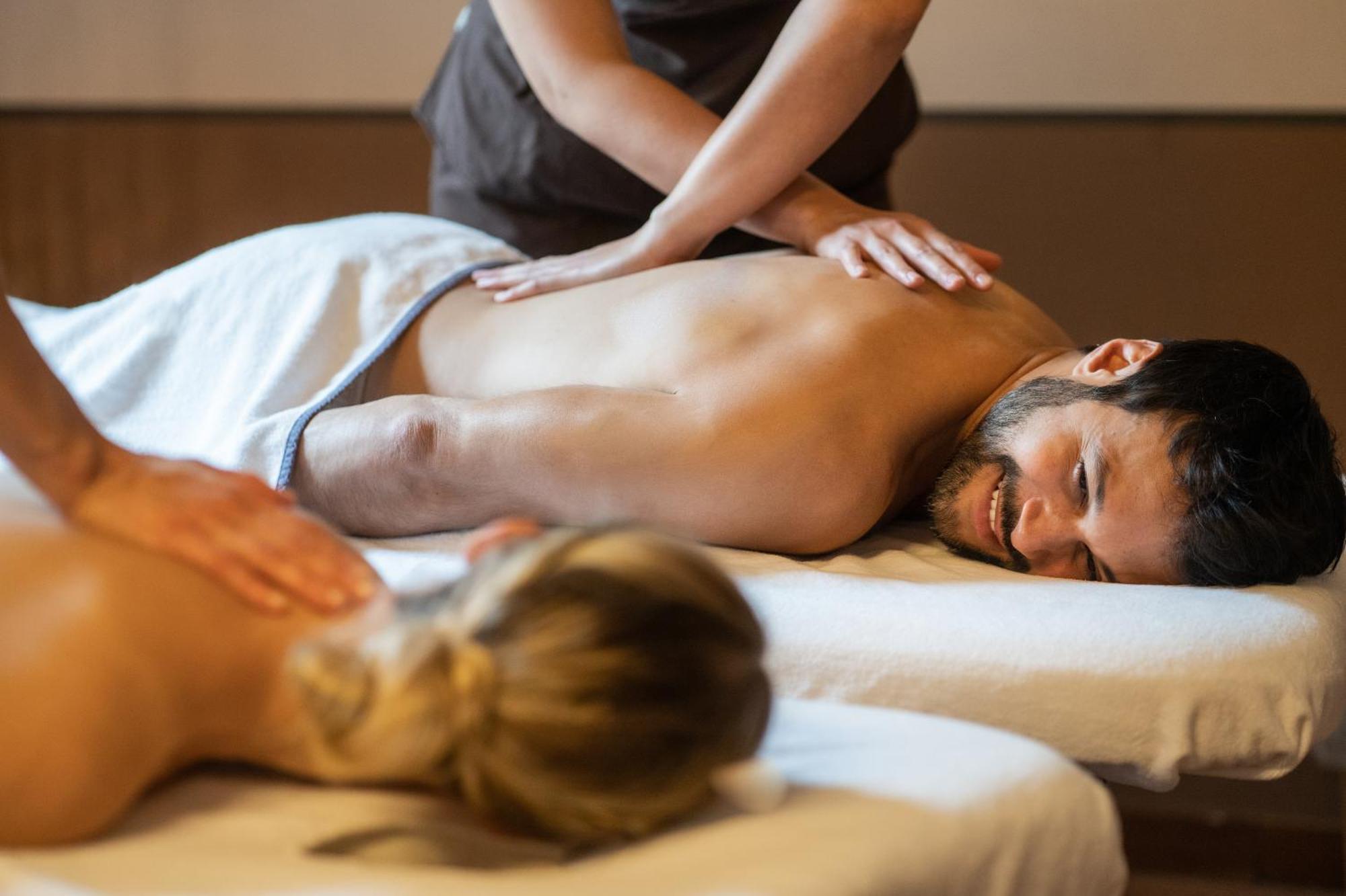 QC Terme Grand Hotel Bagni Nuovi Bormio Esterno foto Massage