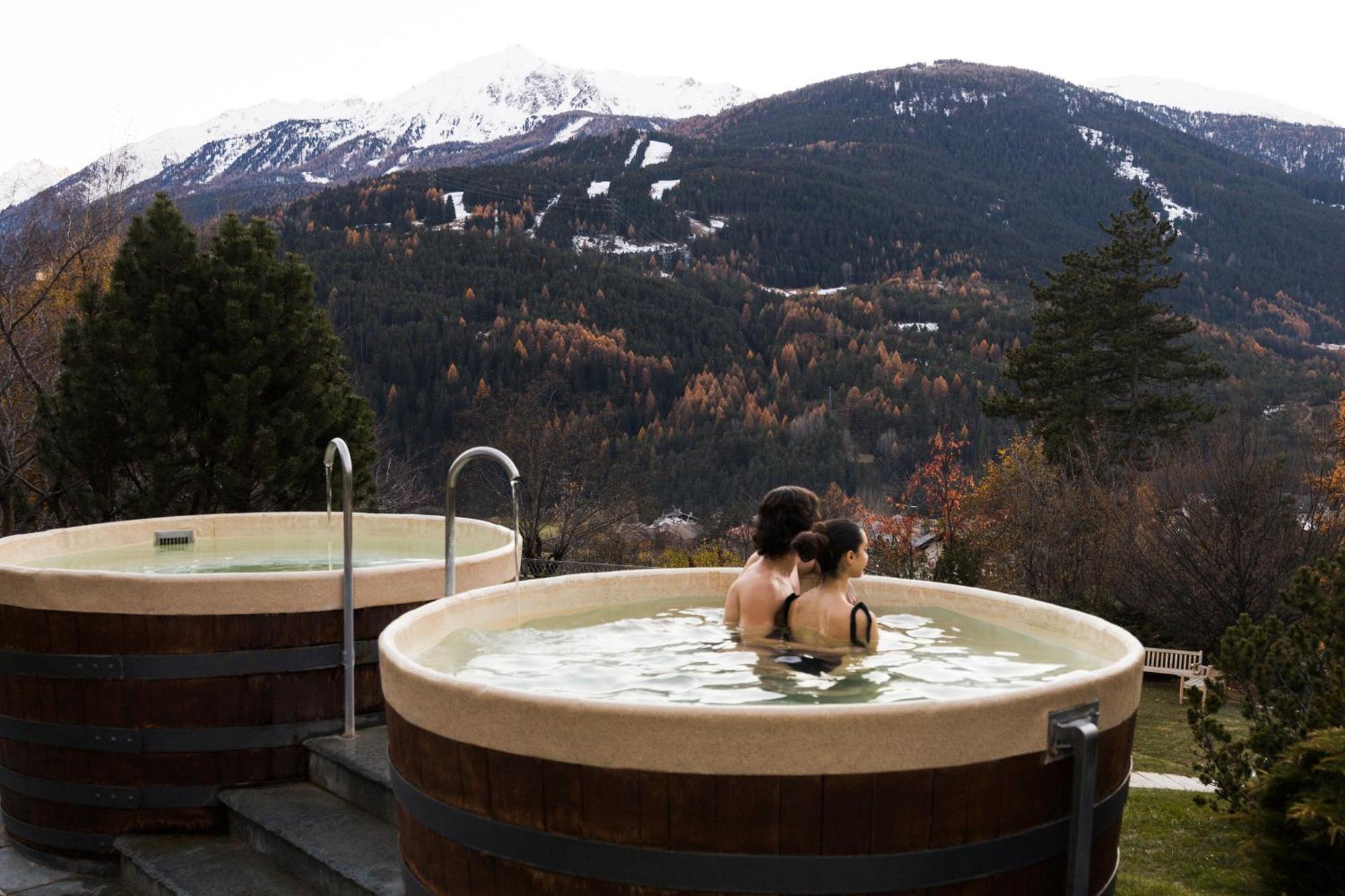 QC Terme Grand Hotel Bagni Nuovi Bormio Esterno foto Outdoor spa