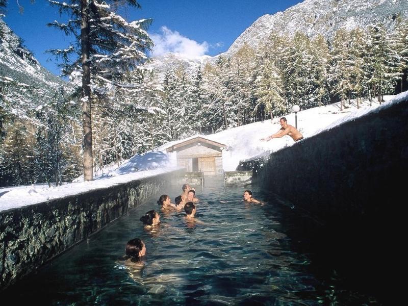 QC Terme Grand Hotel Bagni Nuovi Bormio Esterno foto Thermal baths in Vals