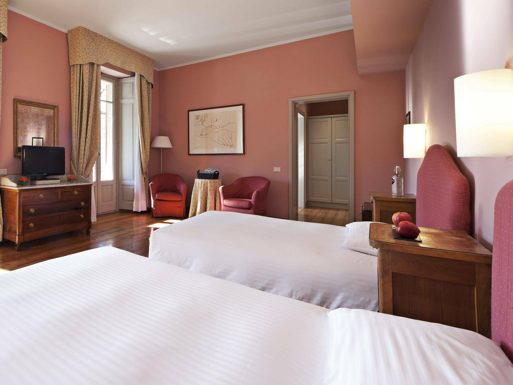 QC Terme Grand Hotel Bagni Nuovi Bormio Esterno foto A room at the hotel